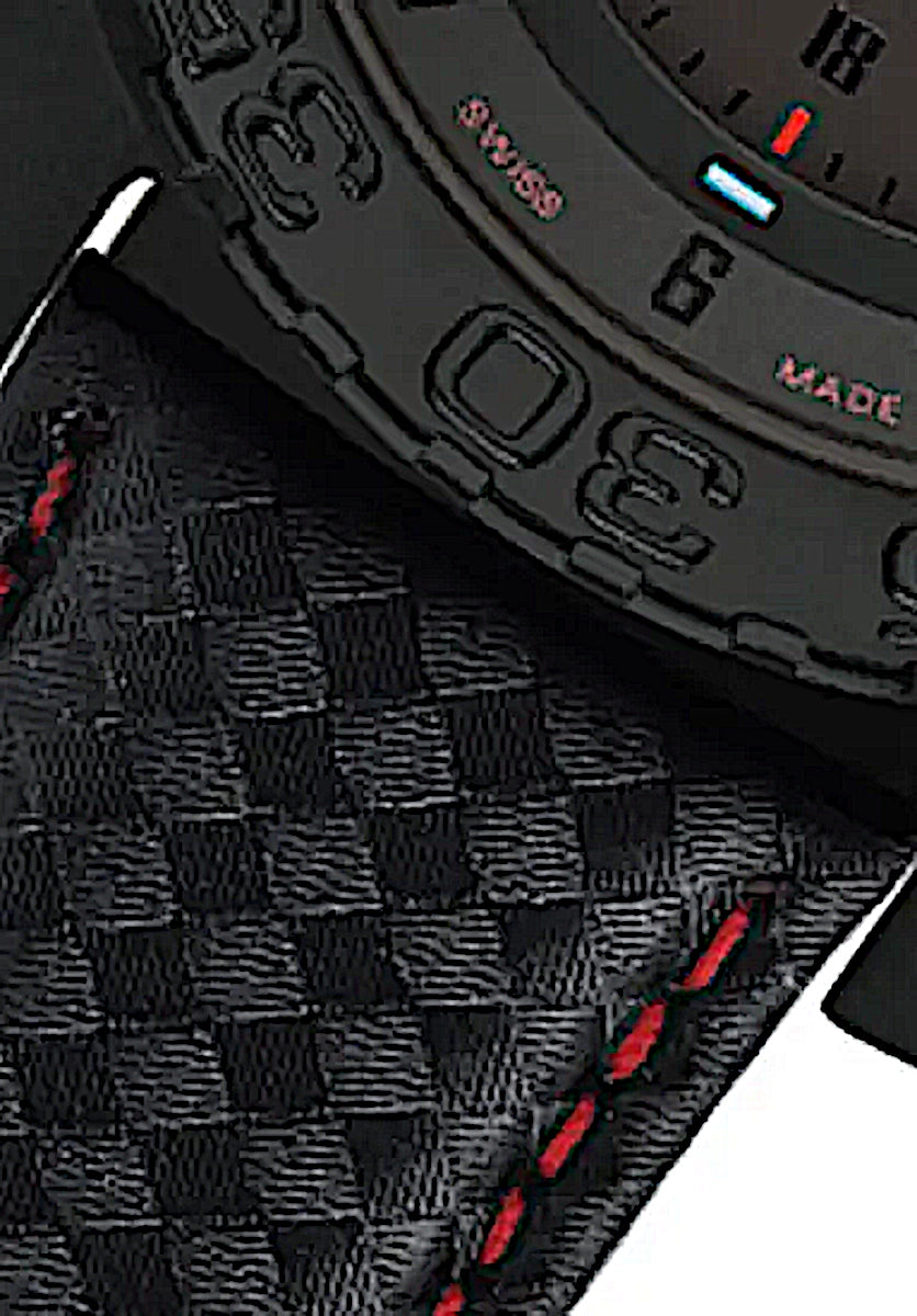 Traser P66 Red Combat 105502 Herrenuhr • Trigalight H3 • Swiss Made