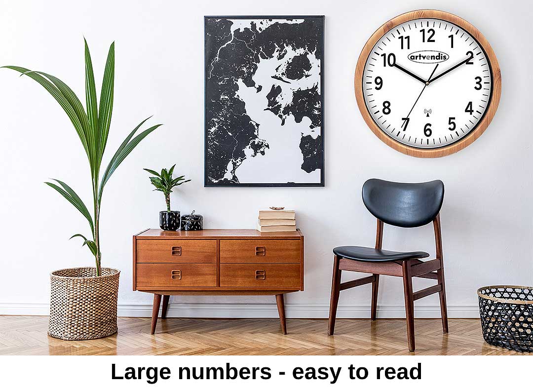 AMS Wall Clock 30x30x4.5 cm Plastic • Radio-Controlled • Silent