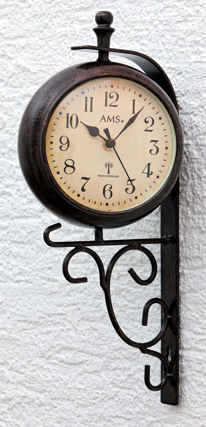 AMS Wall Clock 38x18x10 cm Metal • Radio-Controlled • Vintage
