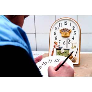 Terrastudio Wall Clock 24x22 cm • Pendulum Clock • Kitchen Motif