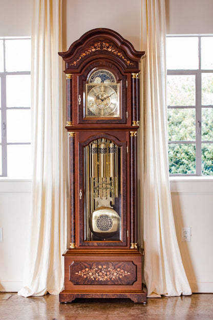 Hermle Standuhr 220x71x36 cm Holz • Kabelzugwerk • Dreifach-Glockenspiel