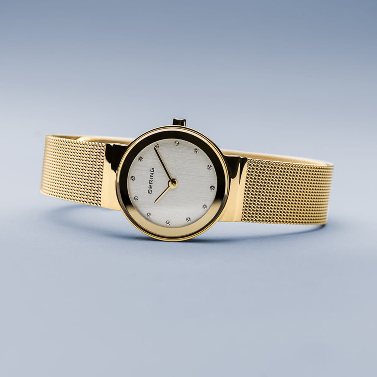 Bering Classic 10126-334 Damenuhr • Kratzfestes Saphirglas • Feines Milanaise-Armband