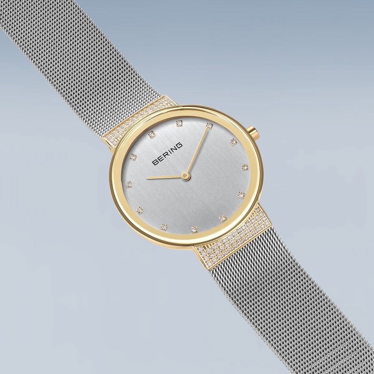 Bering Classic 10135-0105 Damenuhr • Saphirglas • Milanaise