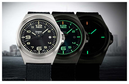 Traser P59 Essential M Black 108638 Herren Uhr • Trigalight-Technologie • Saphirglas