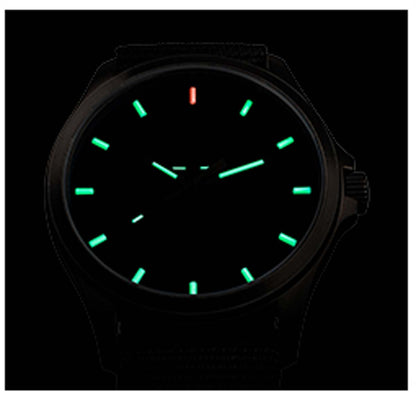 Traser P67 Officer Pro TRASER-108647 Unisex Uhr • Swiss Quarz • Saphirglas