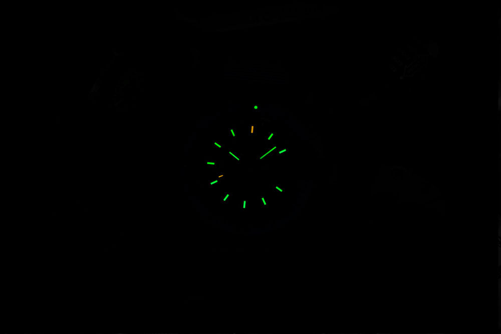 Traser P69 Black Stealth 109856 Herren Uhr • Swiss Made Quarz • Saphirglas