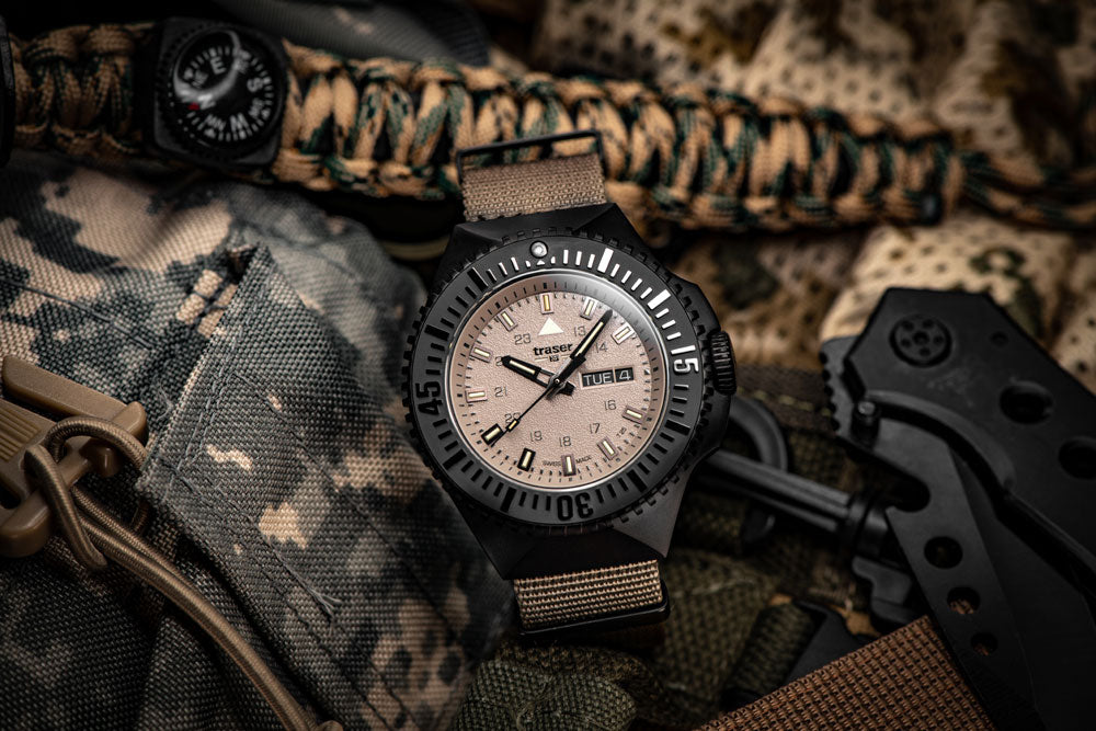 Traser P69 Black Stealth 109860 Herrenuhr • Trigalight H3 • Swiss Made