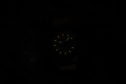 Traser P69 Black Stealth 109860 Herrenuhr • Trigalight H3 • Swiss Made