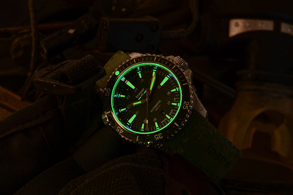 Traser P67 Diver Automatic 110327 Herrenuhr • trigalight