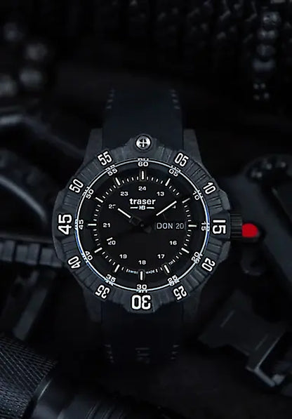 Traser P99 Q Tactical Black 110722 Herrenuhr • Trigalight • Swiss Made