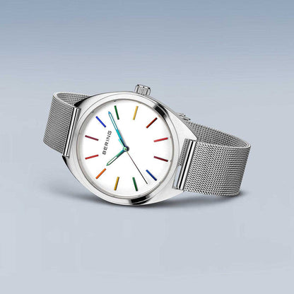 Bering Freedom 127220-40-004 Uhr • Kratzfestes Saphirglas • Feines Milanaise-Armband