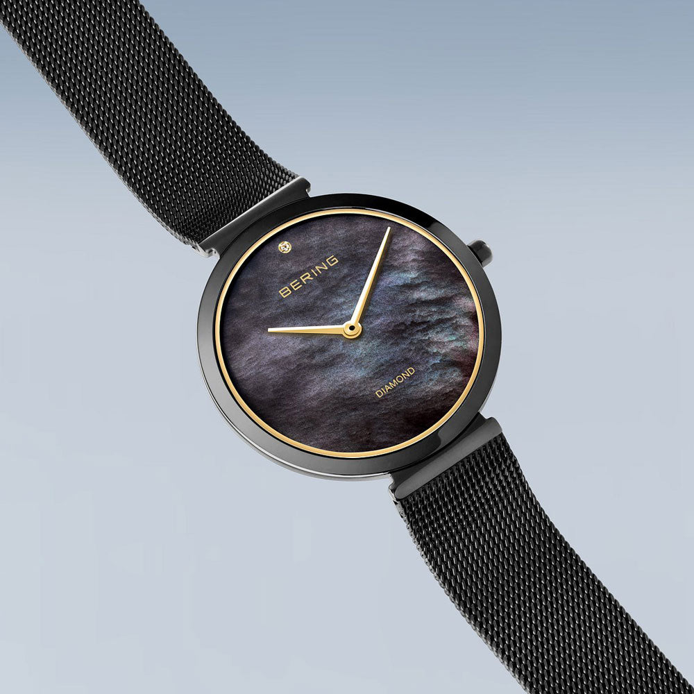Bering Classic 18132-132 Damenuhr • Saphirglas • Milanaise