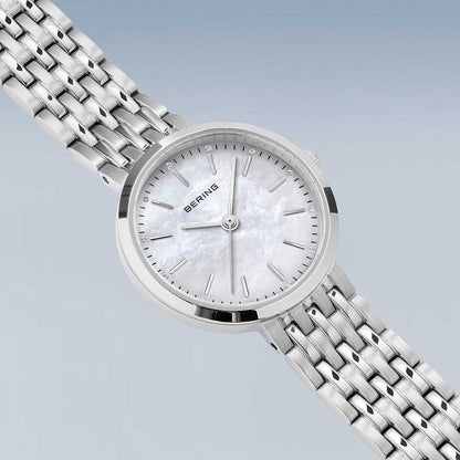 Bering Classic 19126-700 Damenuhr • Kratzfestes Saphirglas • Perlmutt-Zifferblatt
