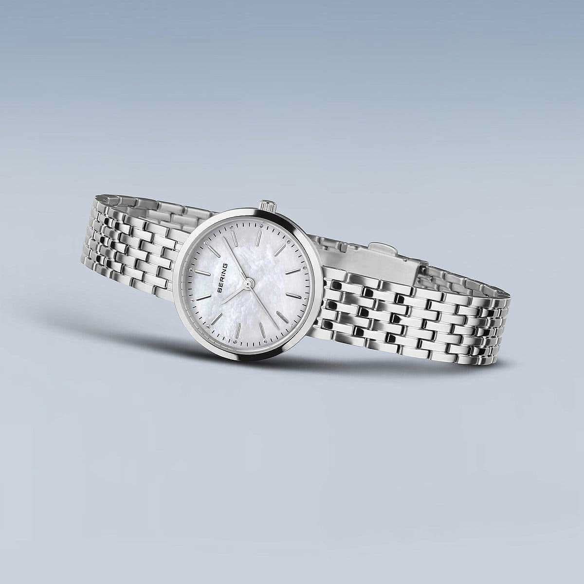 Bering Classic 19126-700 Damenuhr • Kratzfestes Saphirglas • Perlmutt-Zifferblatt