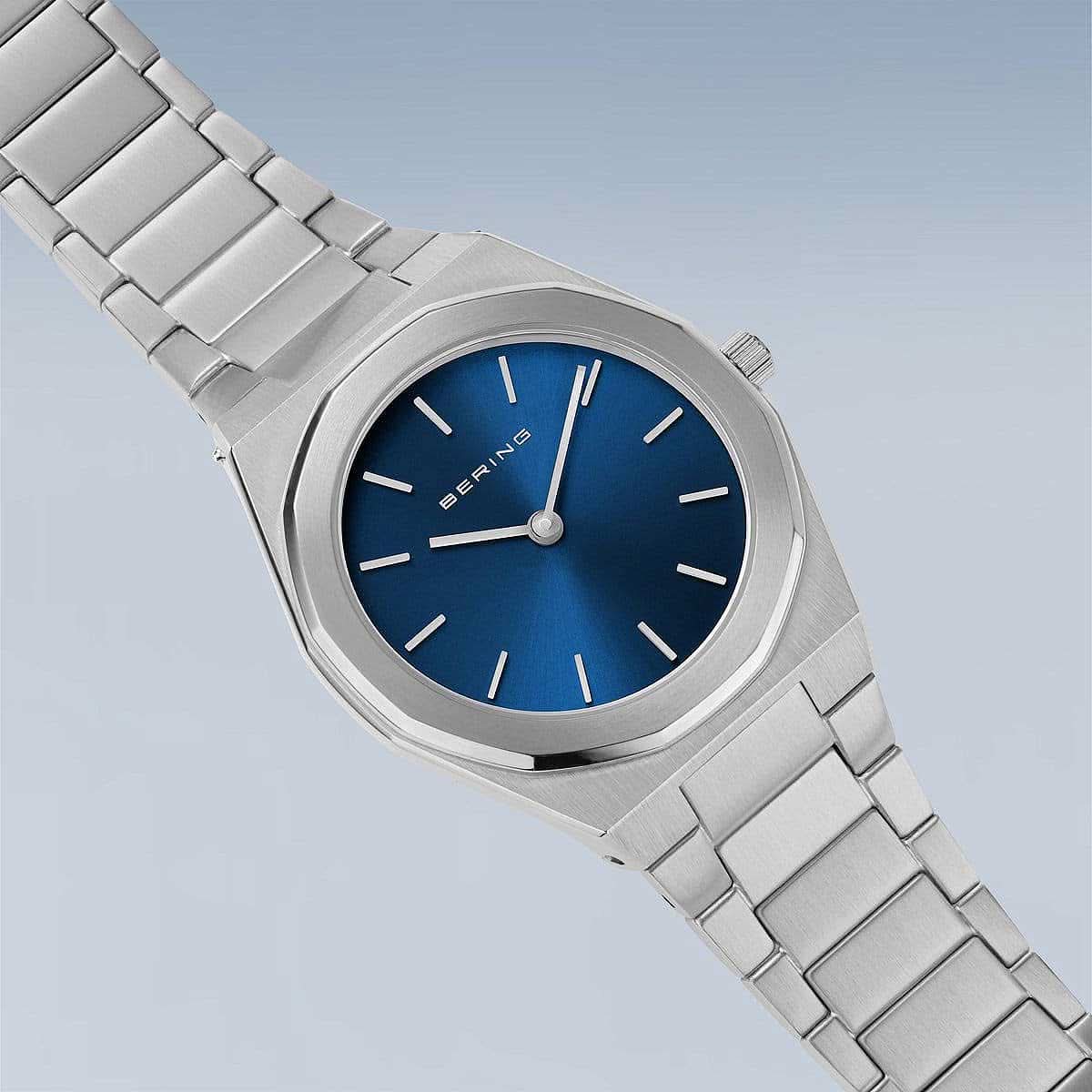 Bering Classic 19632-707 Damenuhr • Kratzfestes Saphirglas • Flaches Design