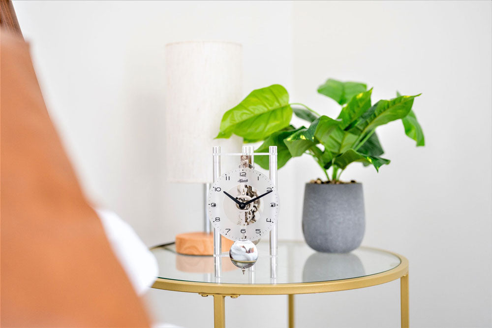 Tischuhr Aluminium Skelettuhrwerk - Hermle Modell: 23025-X40721