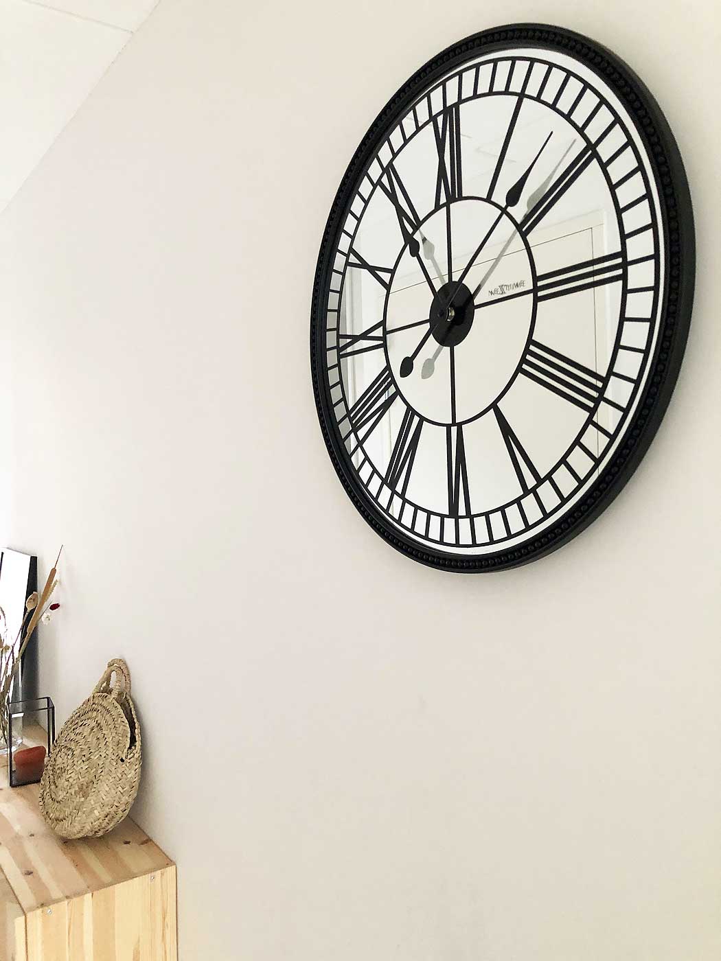 Cleopatra Mirror Wanduhr - Nextime Modell: 3255