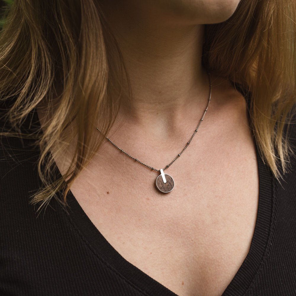 Opacity Halskette mit rundem Holz Anhänger - Holzkern Modell: Jewelry