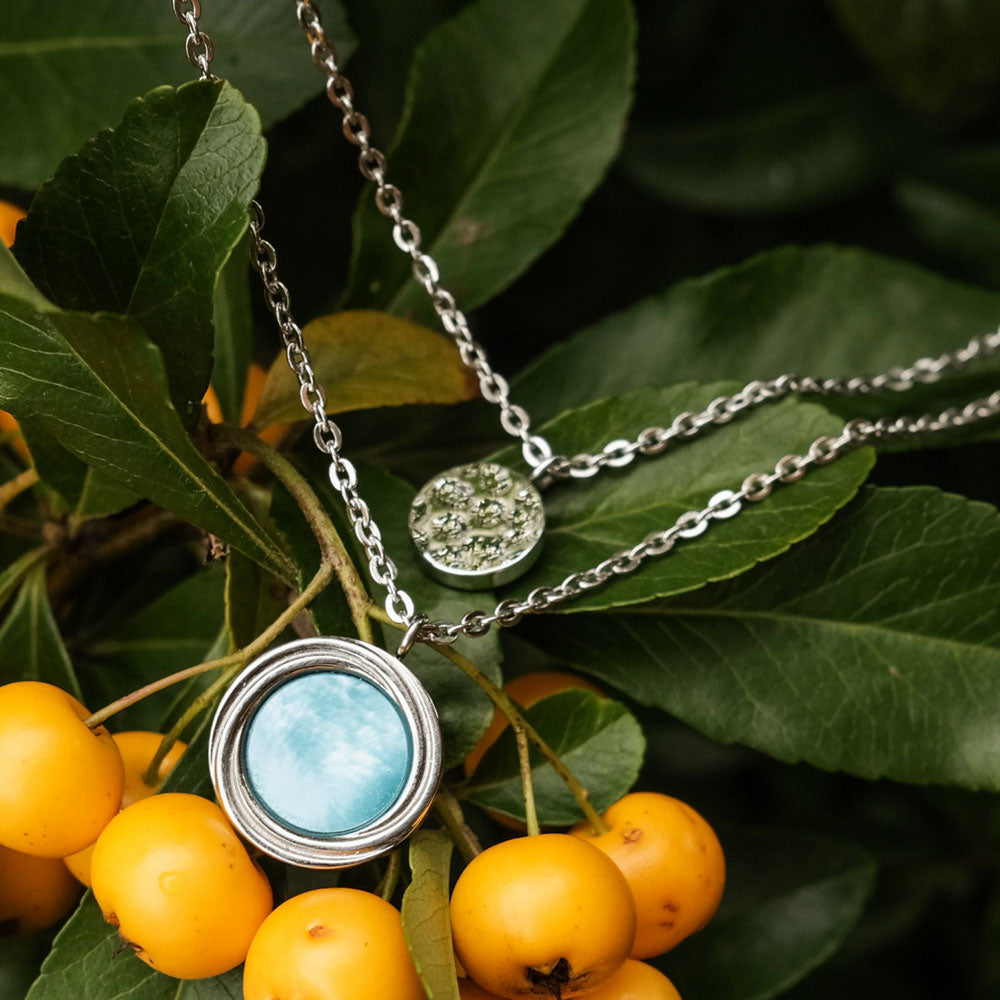 Zendala Layering Necklace Mother-of-Pearl/Silver - Holzkern Model: Jewelry