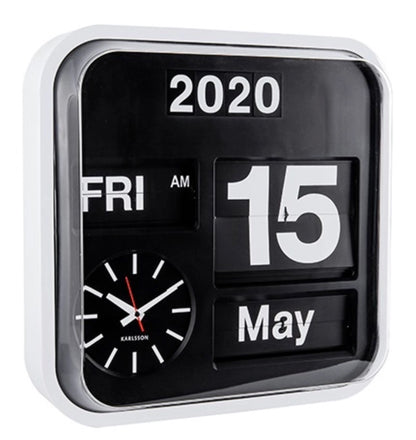 Karlsson Wanduhr 43,2x43,2 cm • Kalenderfunktion • Retro-Design • Präzises Quarzwerk