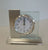 AMS Tischuhr 16x17x6 cm Metall • Modernes Funkwerk • Elegantes Design