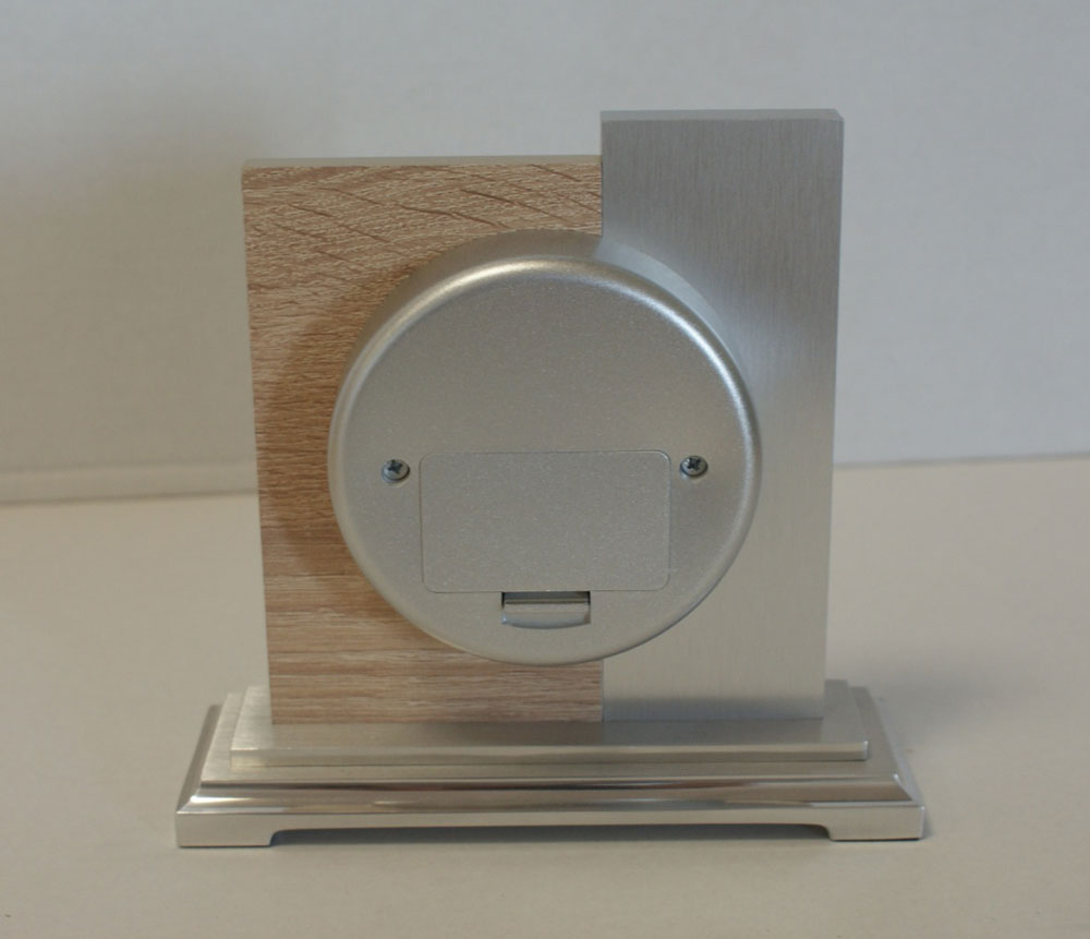 AMS Tischuhr 17x3,81x16 cm Holz • Modernes Funkwerk • Präzise Zeitanzeige