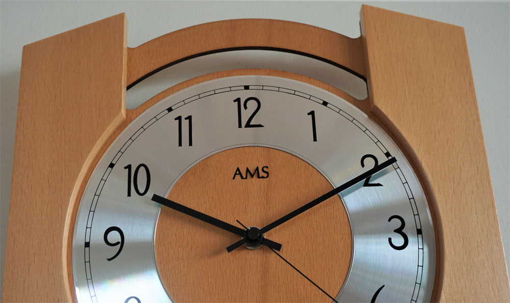 Funkwanduhr klassisch 27 x 27 x 5 cm - AMS Modell: 5869/18