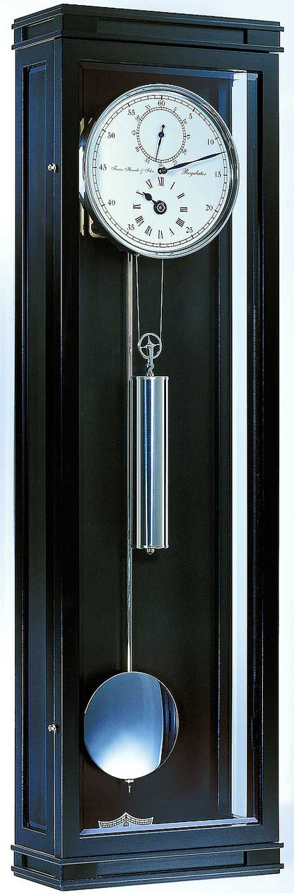 Schwarz Schleiflack Monatsläufer - Hermle Modell: 70875-740761