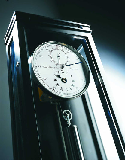 Schwarz Schleiflack Monatsläufer - Hermle Modell: 70875-740761