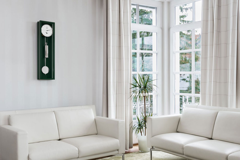 Hermle Wanduhr 86x23x13 cm Holz • Monatswerk • Exklusives Design