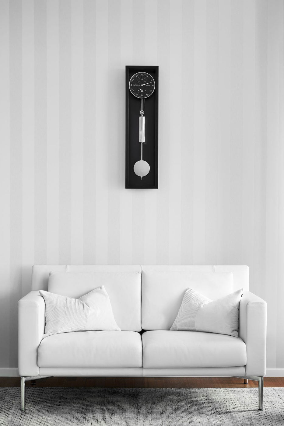 Hermle Wanduhr 86x23x13 cm Holz • Monatswerk • Made in Germany