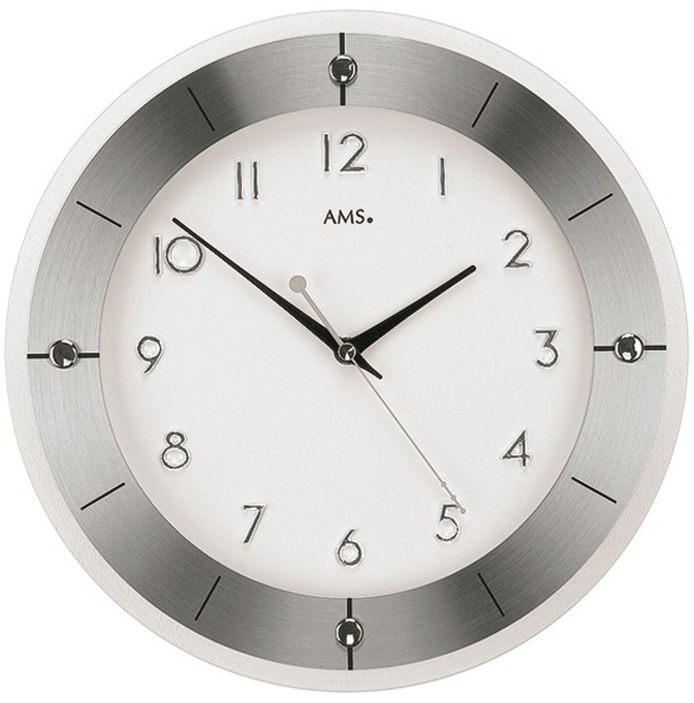 AMS Wall Clock 31x31x4 cm Aluminum • Clear Time Display • Modern Design