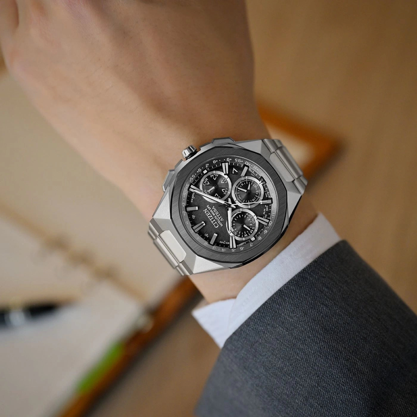 Citizen Attesa CC4104-53E Uhr • Eco-Drive GPS • Super Titanium