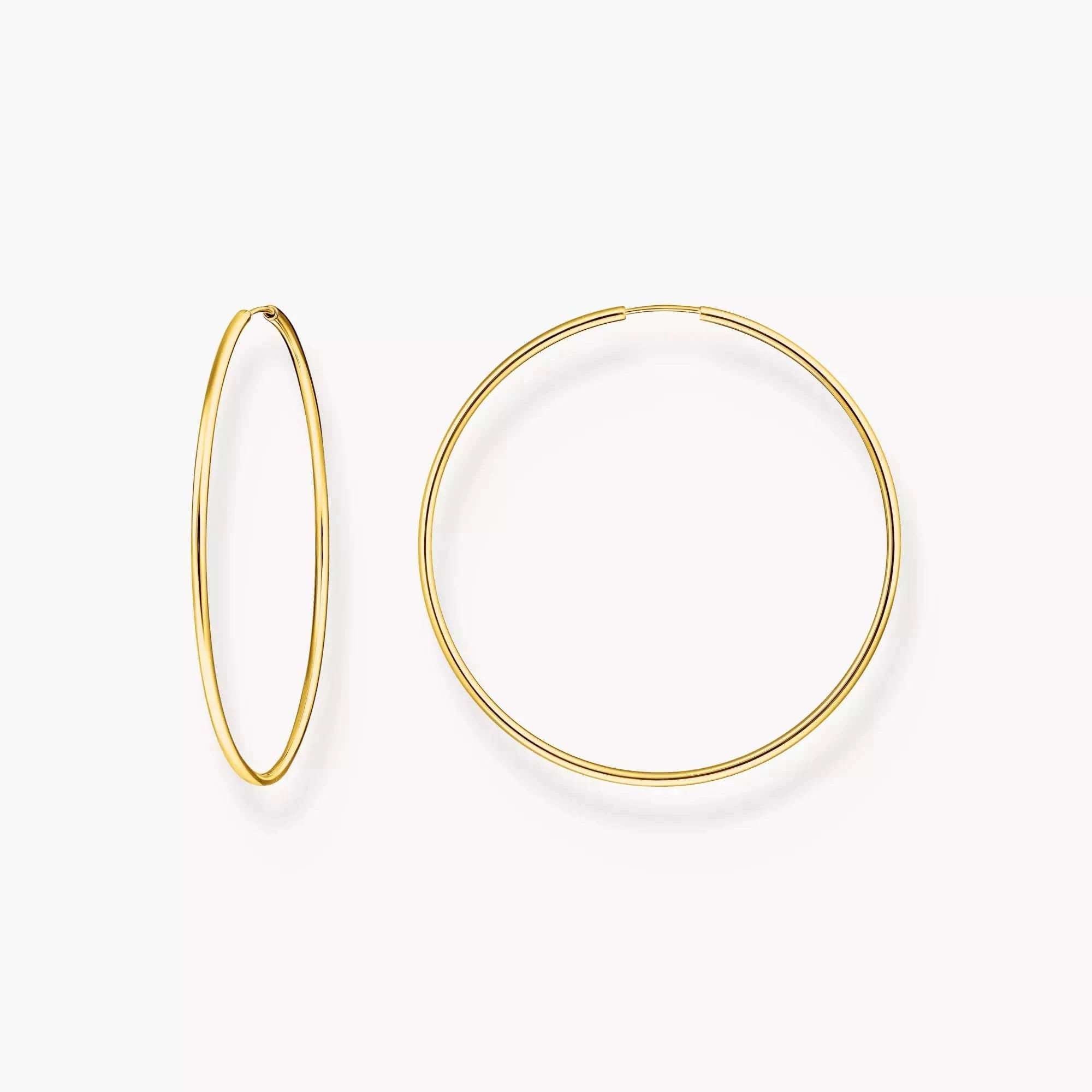 https://www.thomassabo.com/dw/image/v2/AAQY_PRD/on/demandware.static/-/Sites-ts-master-catalog/default/dw9f883e25/product/C/CR/CR729/CR729-413-39.webp?sfrm=png&bgcolor=F9F7F5