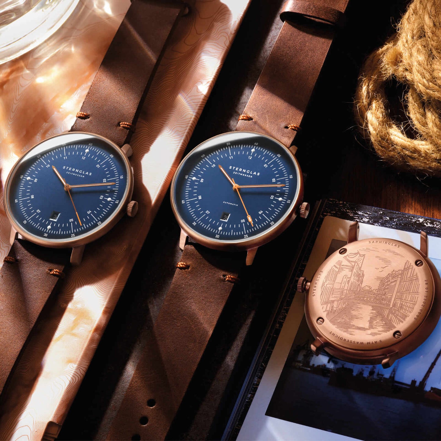 https://cdn.shopify.com/s/files/1/2384/2637/files/HH_A_bronze_blau_Galerie_5_7294a4cc-3e7f-4580-a7ac-efa2c5c5a265.jpg?v=1755587930