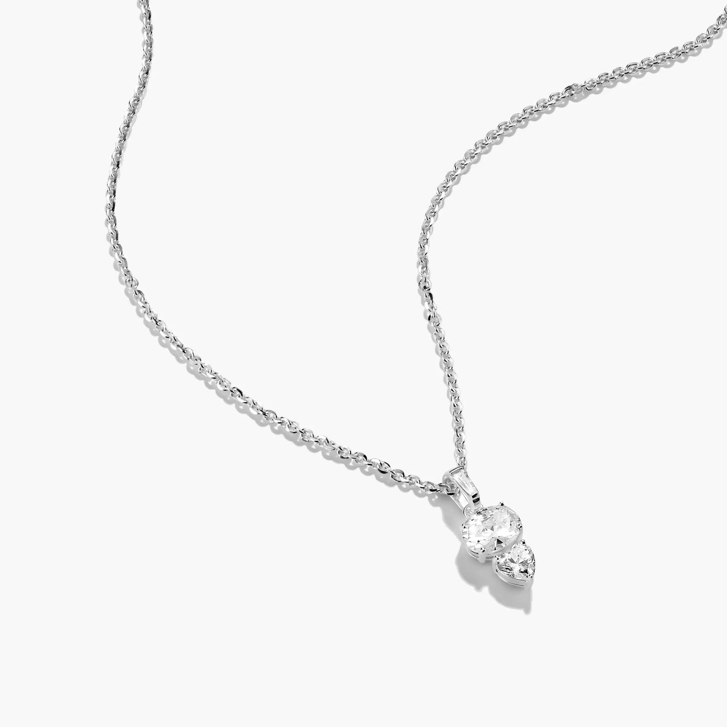 https://www.thomassabo.com/dw/image/v2/AAQY_PRD/on/demandware.static/-/Sites-ts-master-catalog/default/dw9cf18229/product/K/KE/KE2363/KE2363-051-14_a1.webp?sfrm=png&bgcolor=F9F7F5