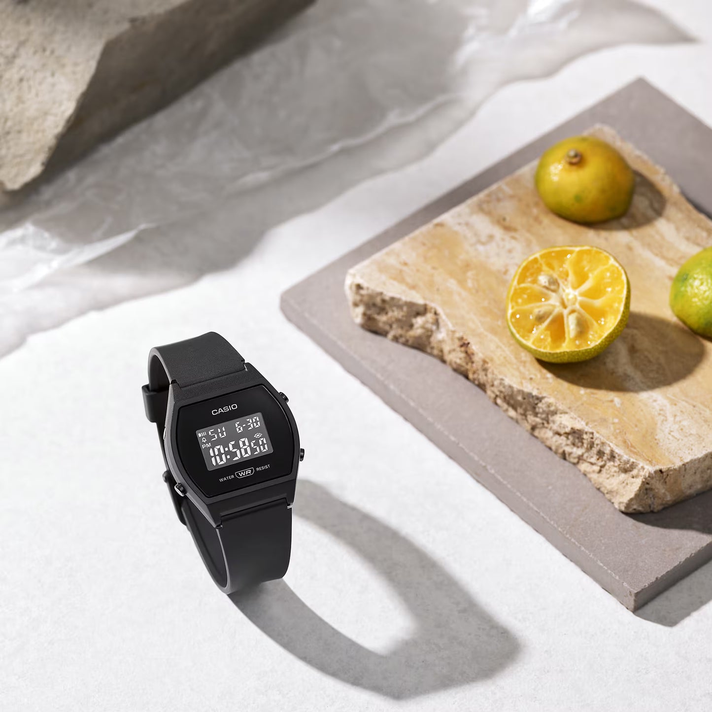 Casio LW-204-1BEF Uhr • Quarz Uhrwerk • Robustes Resin-Gehäuse