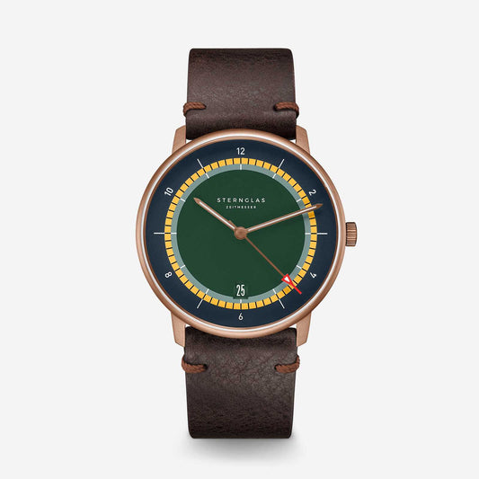 https://cdn.shopify.com/s/files/1/2384/2637/files/S01-NAX48-VI17_Naos_Edition_Argo_Bronze_dunkelgrun-gelb_bronze_Vintage_20_mokka_frontal_grau.jpg?v=1750139396