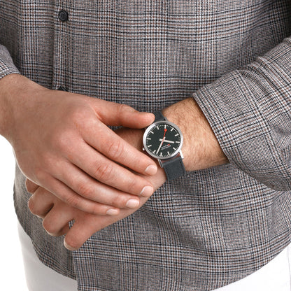 Mondaine Classic A660.30314.11SBBV Uhr • Quarz Uhrwerk • Mineralglas