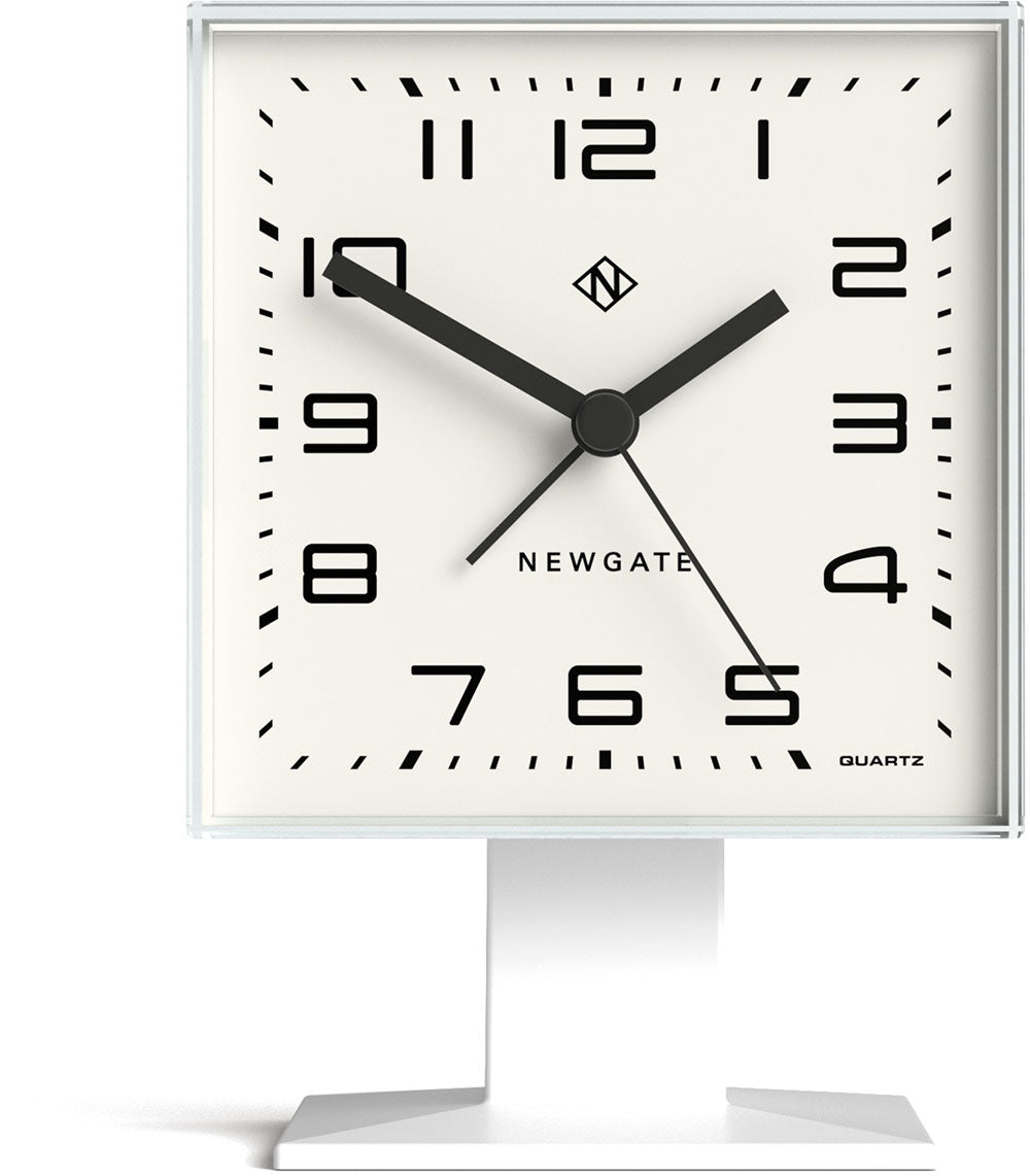 Newgate Victor Wecker 14x10x9 cm Acryl • Silent Sweep Quarz • Retro Design