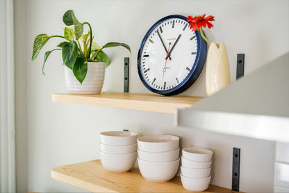 Bahnhofsuhr Quarzwerk Edelstahl - Hermle Modell: 30471-Q72100