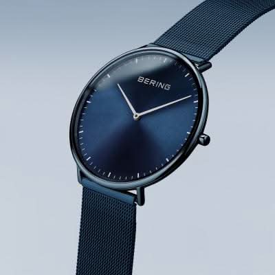 Bering Ultra Slim 15739-397 Uhr • Kratzfestes Saphirglas • Milanaise-Armband