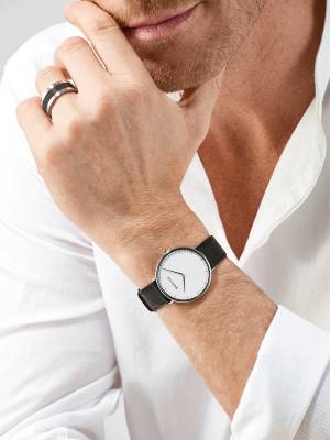 Bering Ultra Slim 15739-404 Uhr • Kratzfestes Saphirglas • Ultraflaches Design