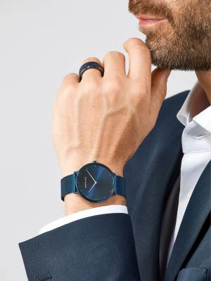 Bering Ultra Slim 15739-397 Uhr • Kratzfestes Saphirglas • Milanaise-Armband