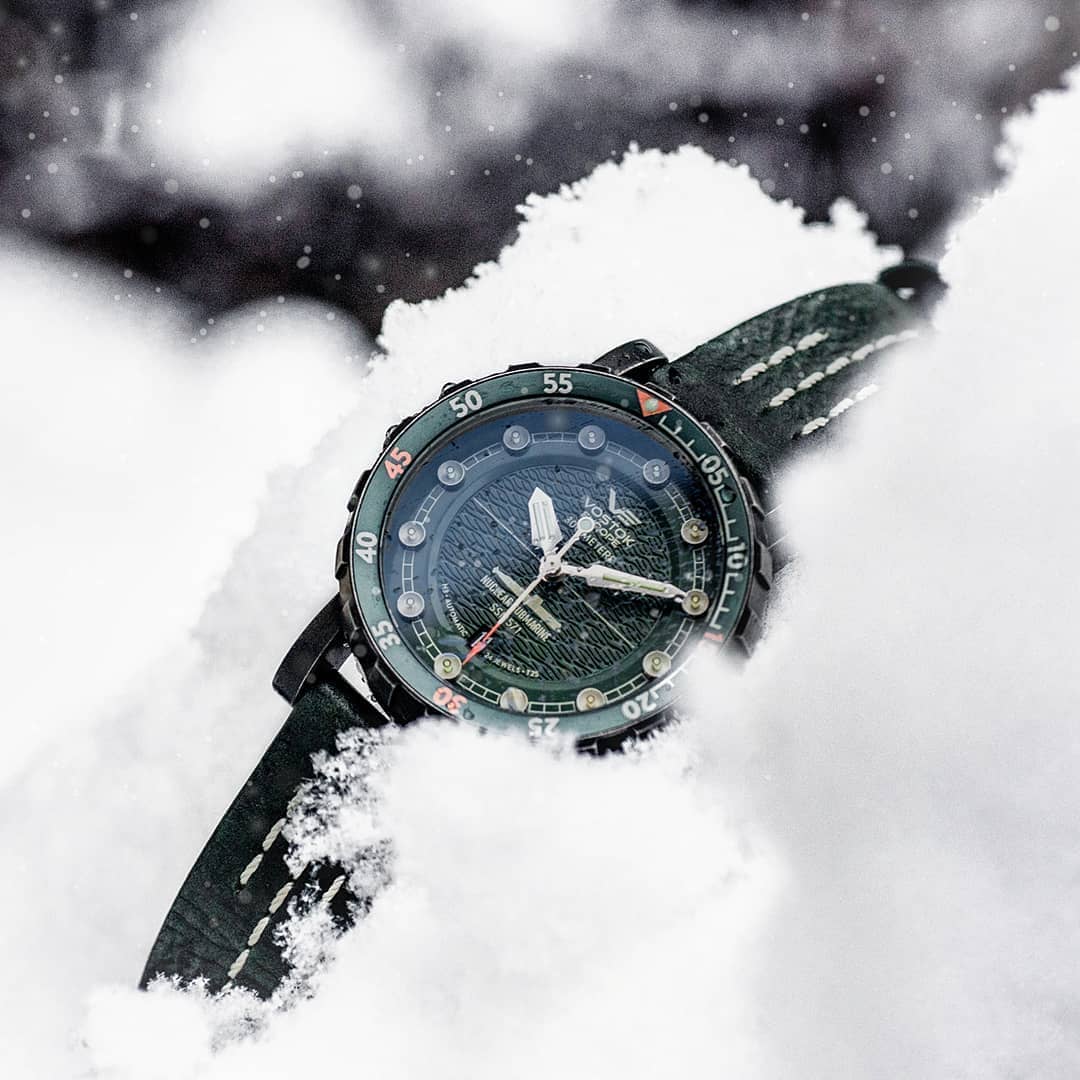 Vostok Europe NH35A-571F608 Herrenuhr • Tritium • 30 ATM