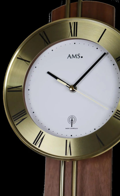 AMS Wanduhr 62x22x8 cm Messing • Funkgesteuert • Mit Pendel