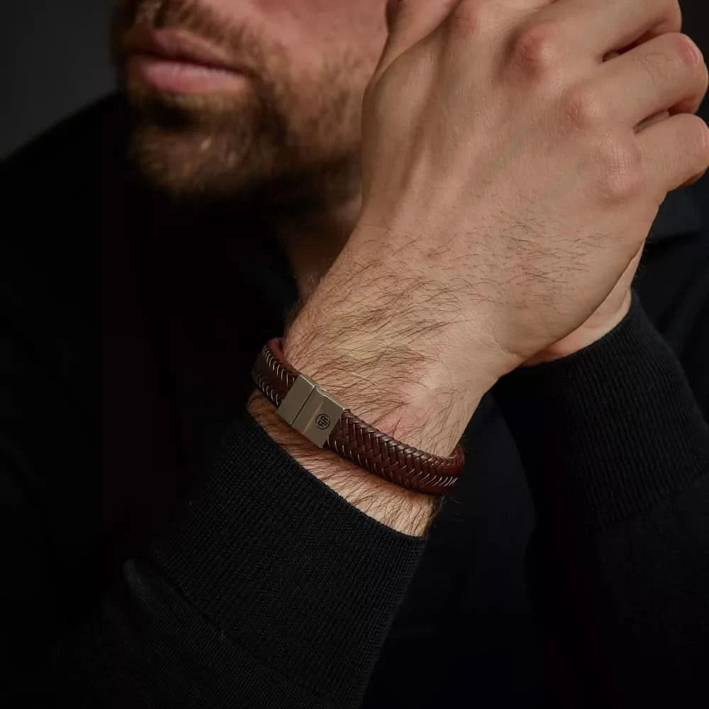 Armband aus 15mm dickem, dunkelbraunem Leder mit Edelstahlverschluss - Rebel&Rose Modell: RR-M0034-S-L