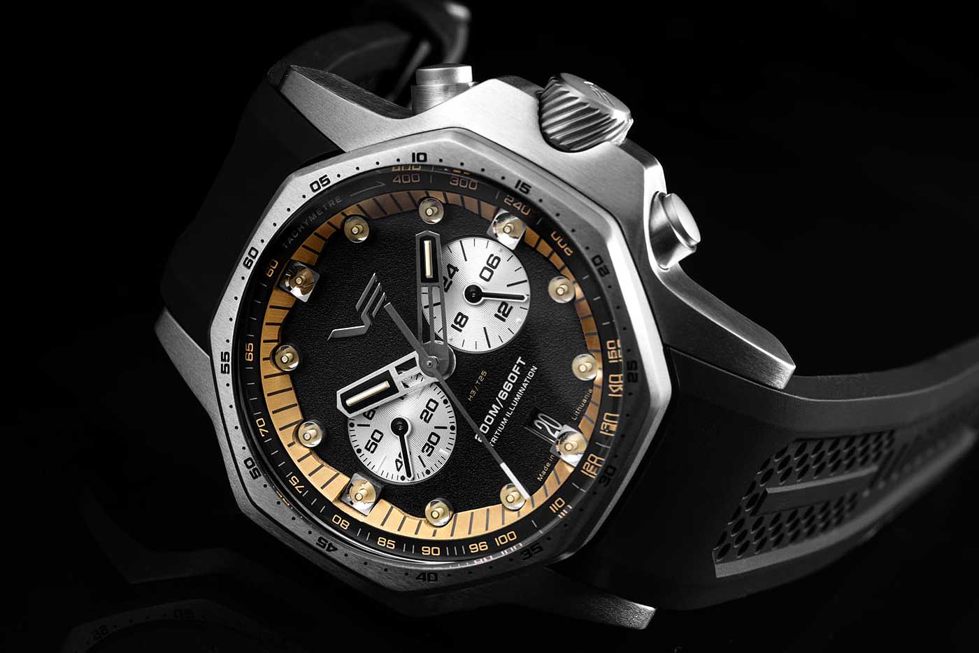 Vostok Europe Atomic Age VK64-640A698 Herrenuhr • Tritium-Röhrchen • K1 Sicherheitsglas