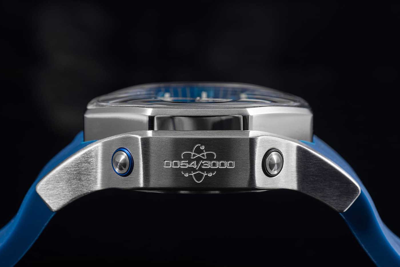 Vostok Europe Atomic Age VK64-640A700 Herrenuhr • Tritium • K1 Glas