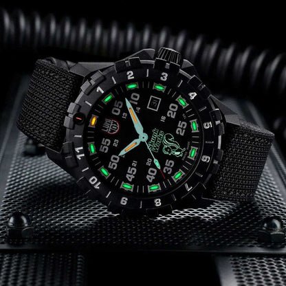 Luminox F-117 Nighthawk X Skunk Works XA.6442.H Herren Uhr • LLT Leuchttechnologie • Saphirglas